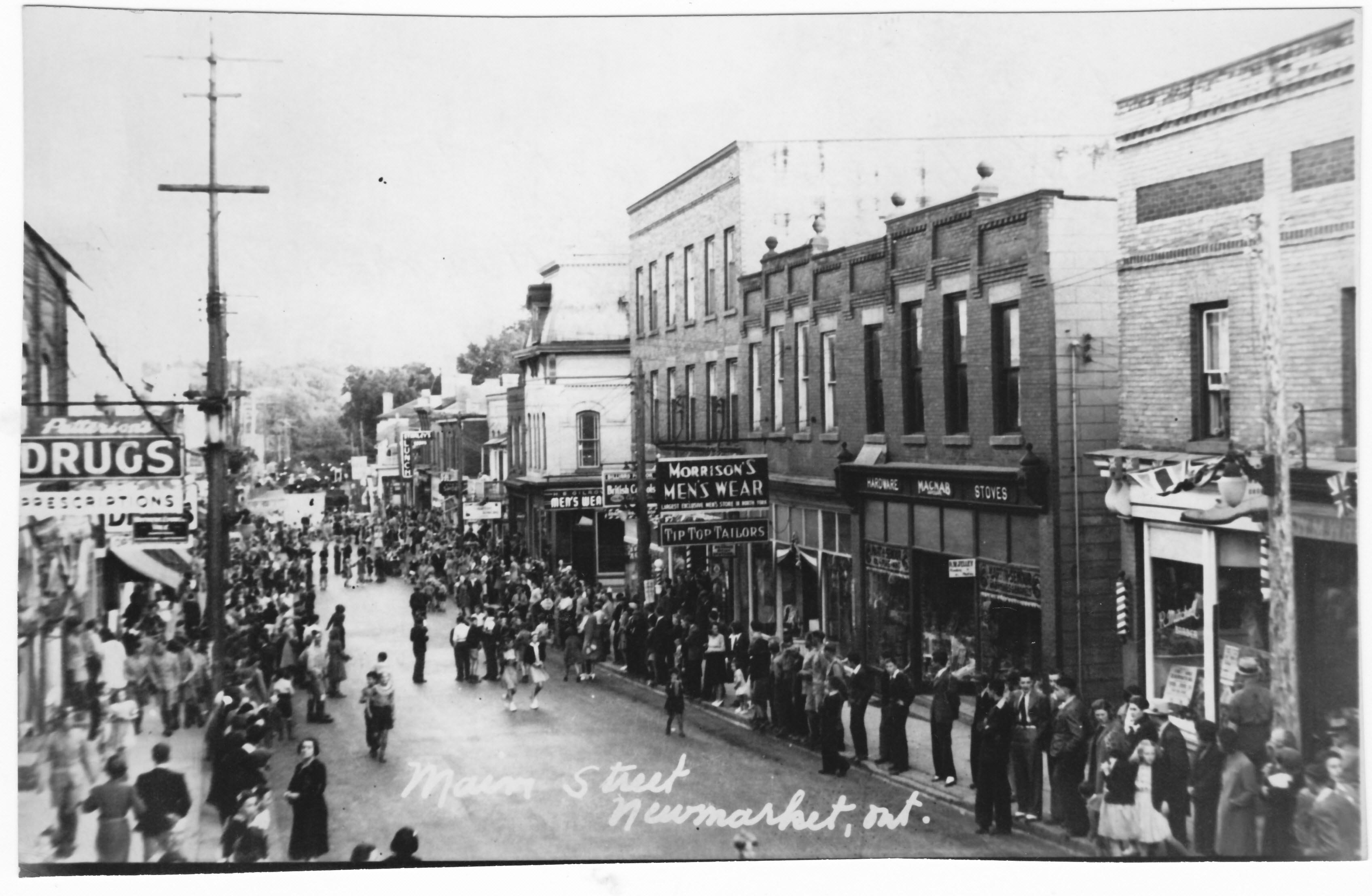 Main Street 1940s_edited-1.jpg